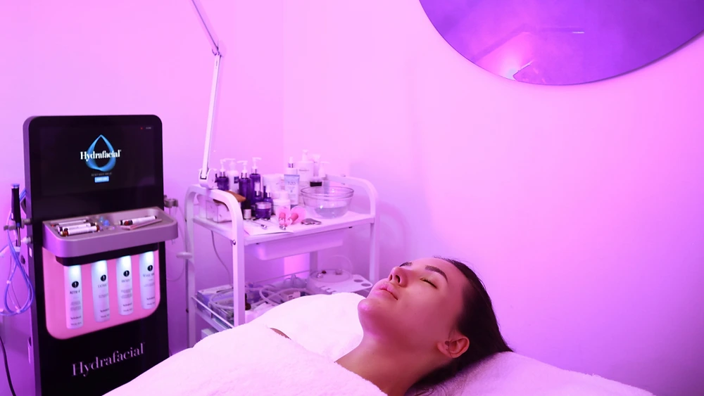 Почему LED-терапия Hydrafacial эффективна